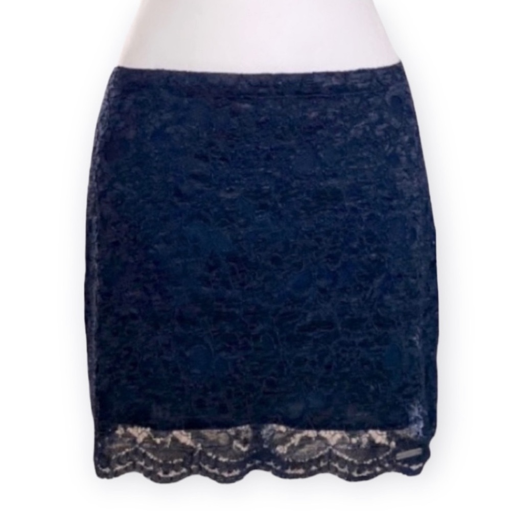 Abercrombie & Fitch Navy Blue Lace Mini Skirt - size women's 28 / 6 medium M